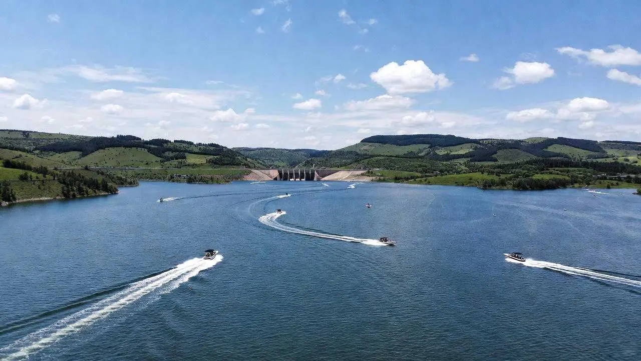 Water sports and scenic views at Bargi Dam one of the best places to visit in Jabalpur